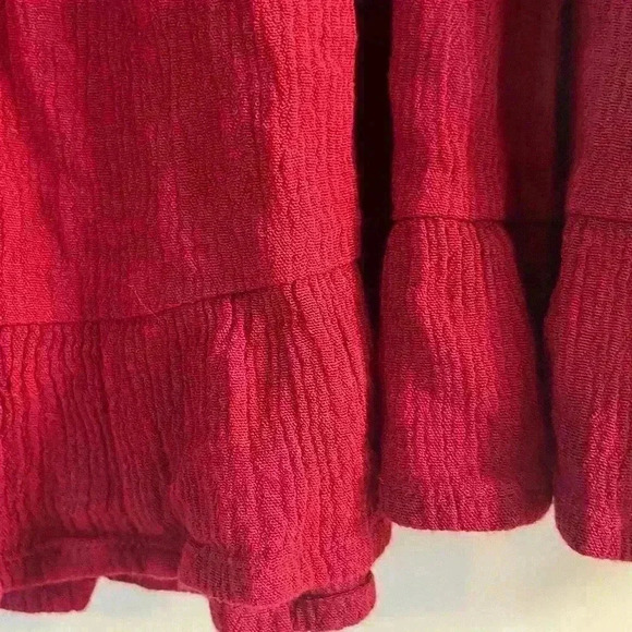 Altar’d State Adorable wine colored sleeveless top, flowy, Size Small - Picture 5 of 7